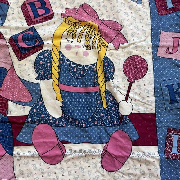 Patchwork printed baby blanket fleece floral 33"x40" - Picture 4 of 8